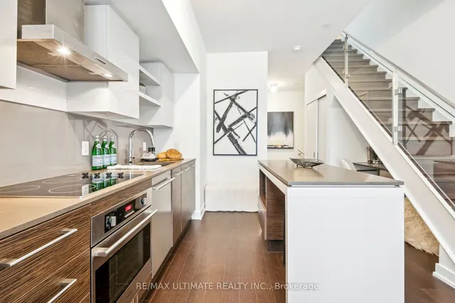 Additional image 12 of 1030 King St Unit 121