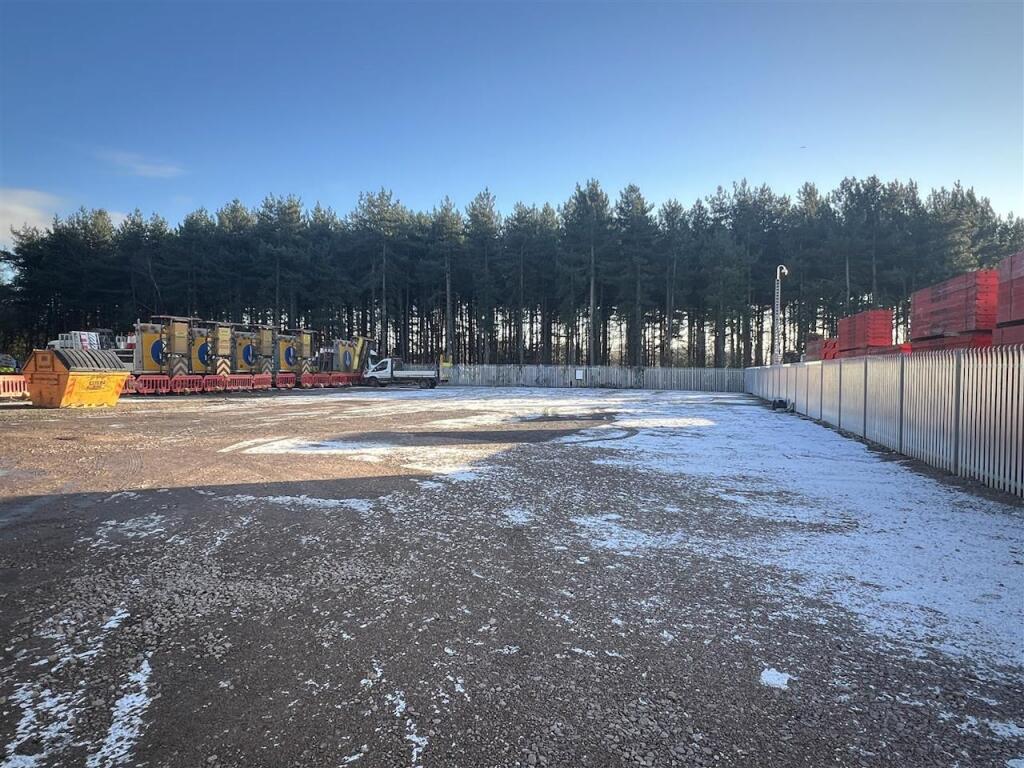 Additional image 4 of Compound 6B, Appspond Lane, Potters Crouch, St. Albans, AL2 3NL