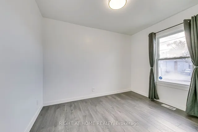 Additional image 8 of 77 Hope Ave