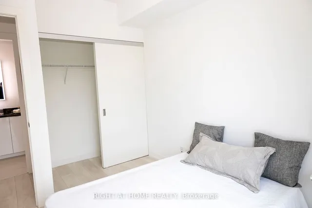 Additional image 13 of 223 St. Clair Ave Unit 0207