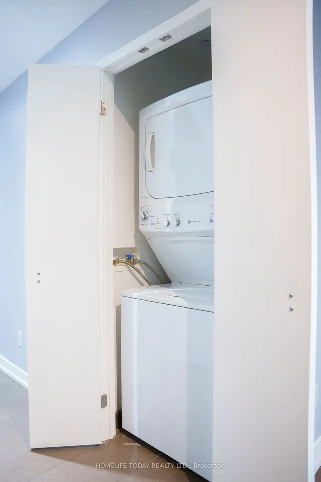 Additional image 9 of 170 Fort York Blvd Unit 1501