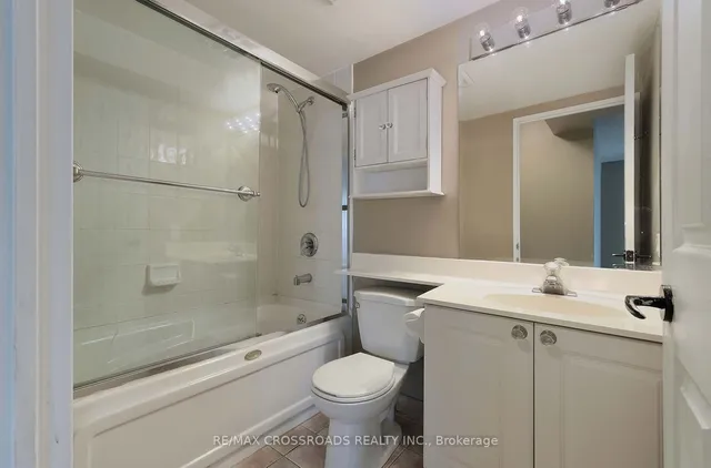 Additional image 16 of 1 Lee Centre Dr Unit 612