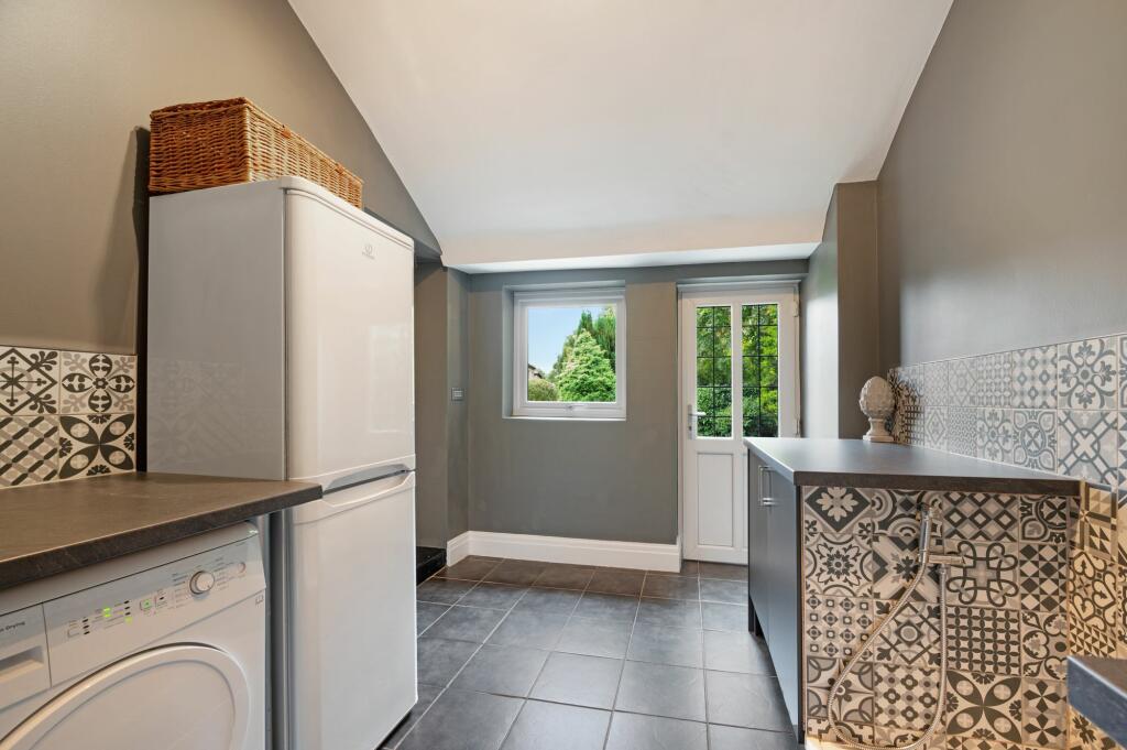 Additional image 17 of Fairview House: Stunning Renovated 6-Bed Period Home with South-Facing Garden & Gym, Moments from Rawtenstall Centre