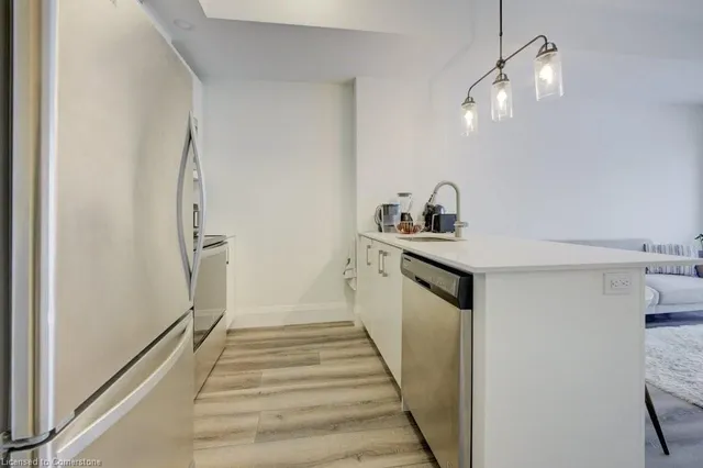 Additional image 34 of 108 Garment Street St Unit 1810