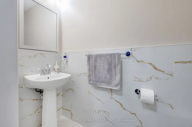 Additional image 18 of 162 Westbank Tr