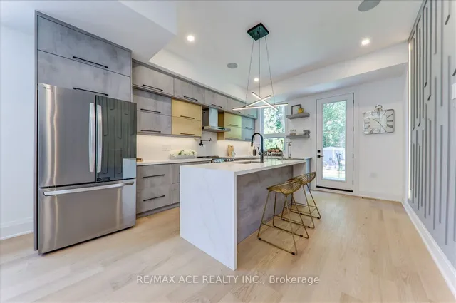 Additional image 9 of 153 King Edward Ave