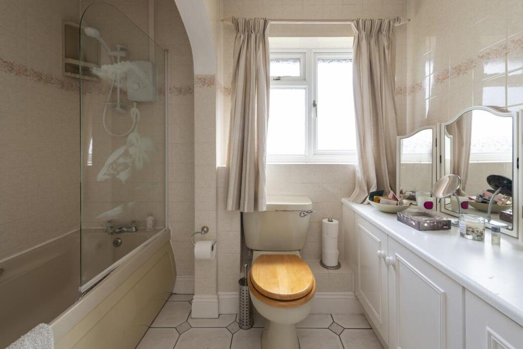 Additional image 21 of High Street, Sparkford