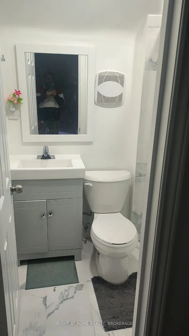 Additional image 13 of 886 West 5th St