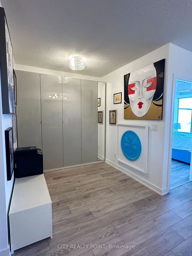 Additional image 8 of 3200 Dakota Common Unit B612