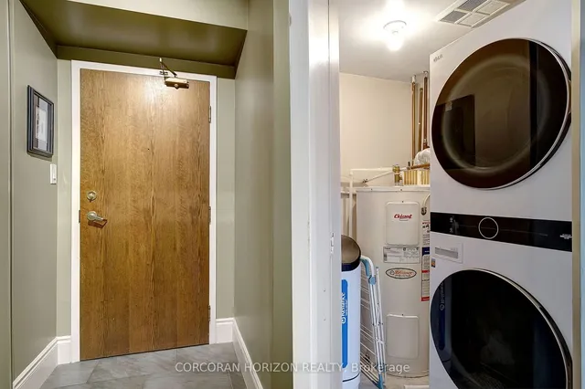 Additional image 18 of 3227 King St Unit 409