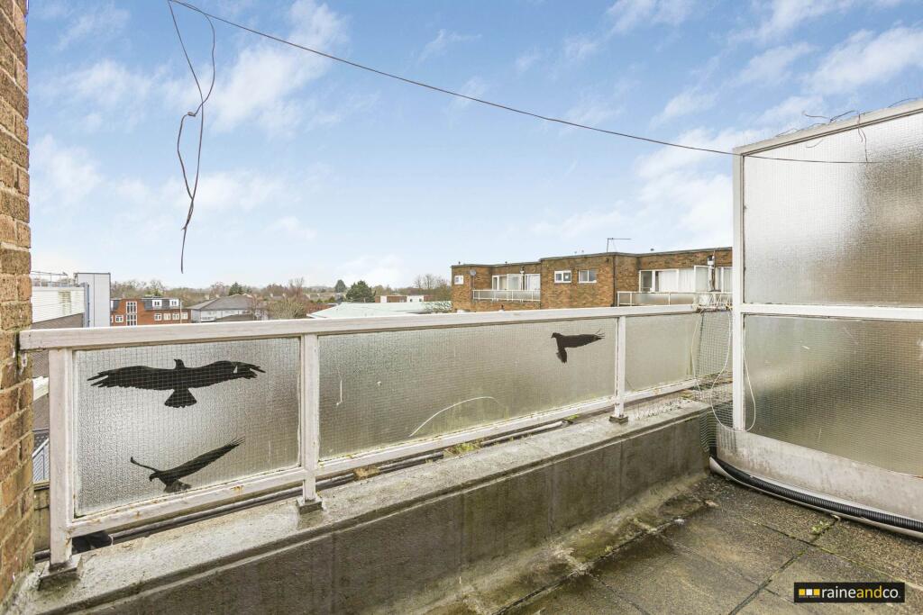 Additional image 5 of White Lion House, Town Centre