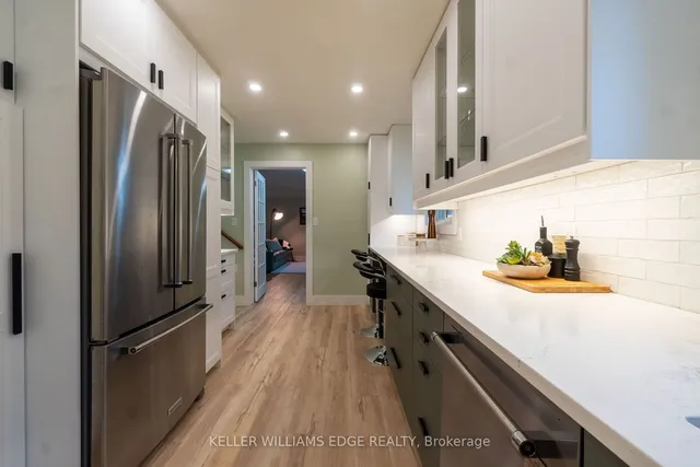 Additional image 11 of 955 Cloverleaf Dr