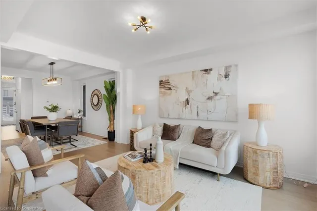 Additional image 16 of 628 Windwood Dr