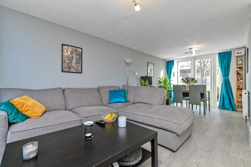 Additional image 19 of Canberra Close, St Albans