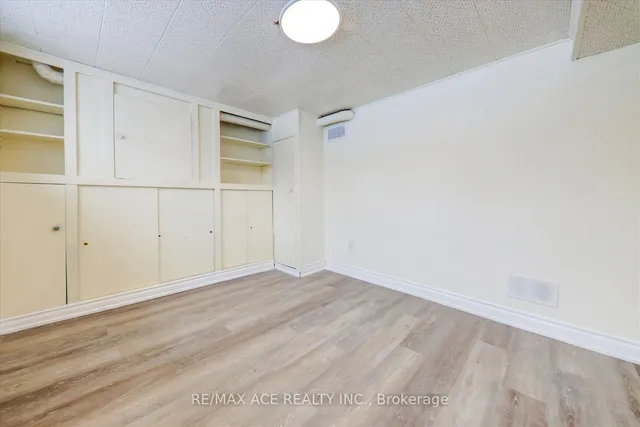 Additional image 34 of 3 Tulip Dr