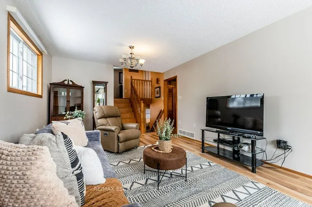 Additional image 7 of 130 Queen Victoria Dr