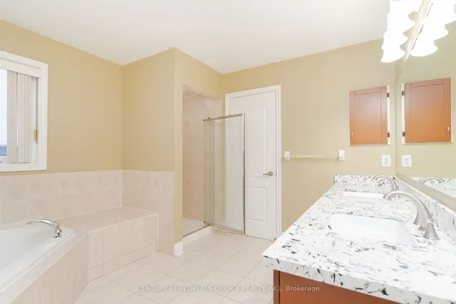 Additional image 25 of 39 Huntspoint Dr