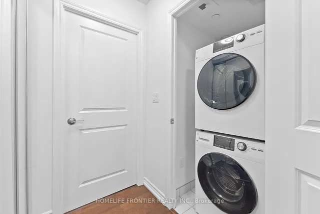 Additional image 16 of 386 Yonge St Unit 918