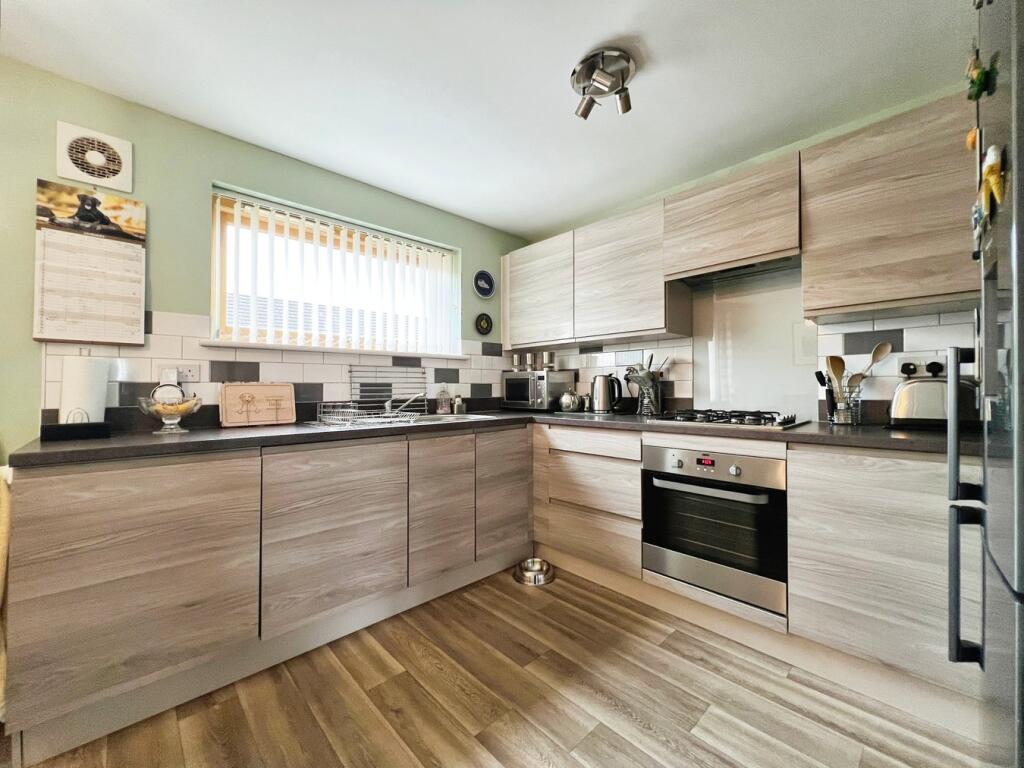 Additional image 4 of Couture Grove, Street, BA16