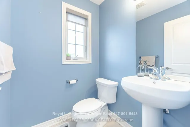 Additional image 25 of 2220 Queensway Dr Unit 2