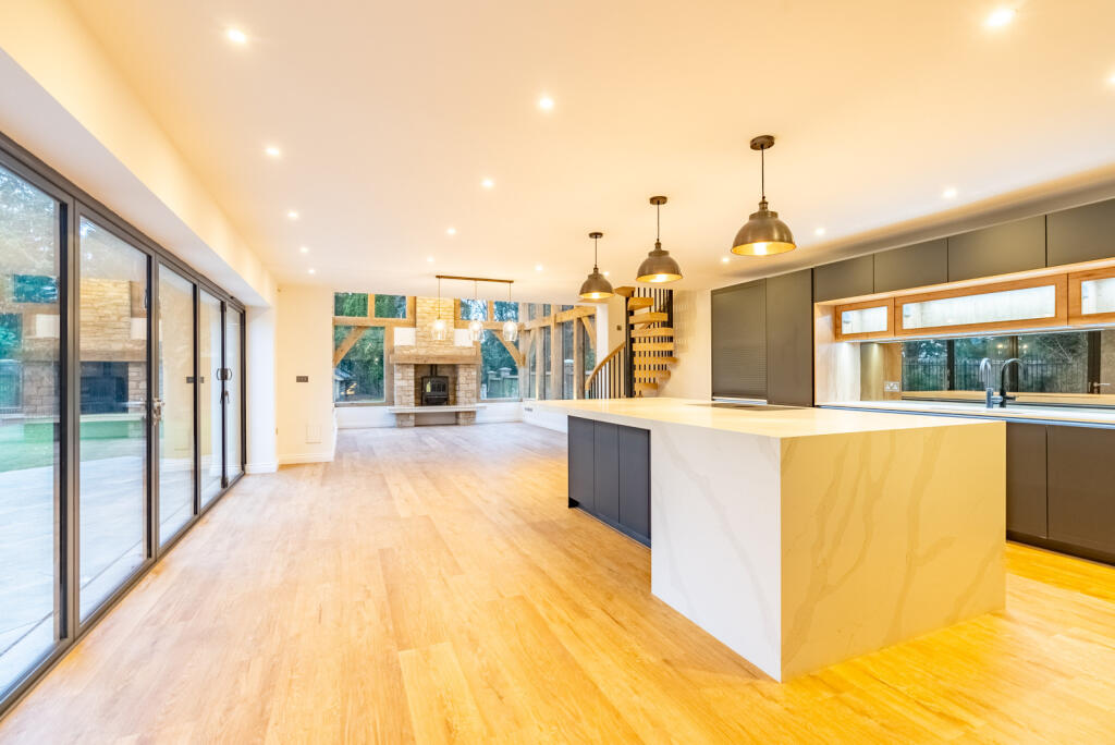 Additional image 4 of Oakridge, Drop Lane, Bricket Wood, St Albans, AL2