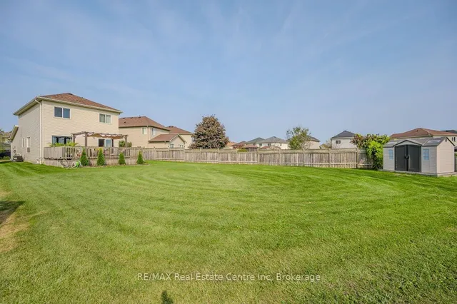 Additional image 32 of 128 Henhoeffer Cres