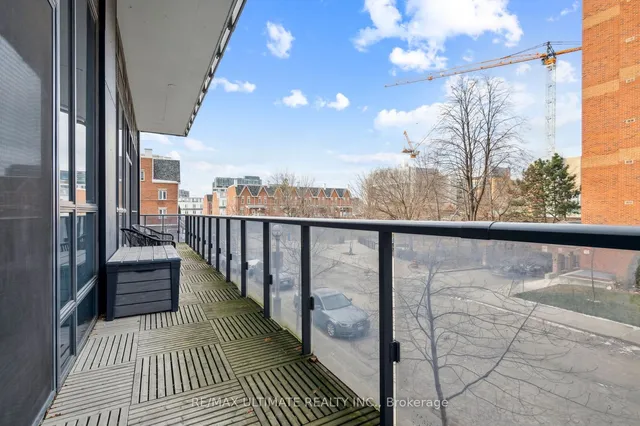 Additional image 31 of 1030 King St Unit 121