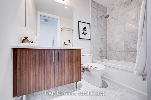 Additional image 5 of 39 Queens Quay Unit 101