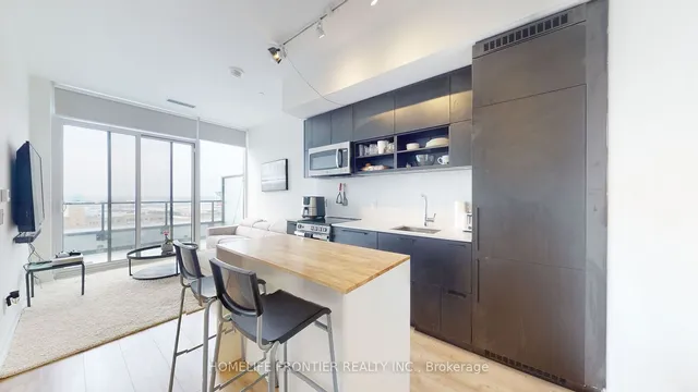 Additional image 6 of 135 East Liberty St Unit 717