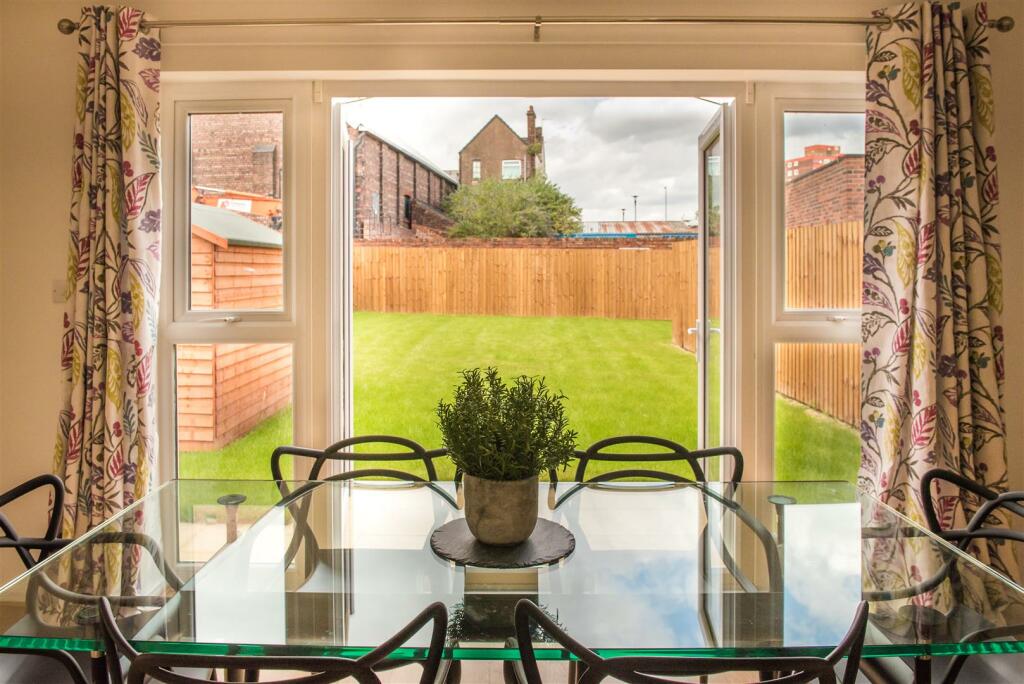 Additional image 11 of Regis Park, Cradley Heath, B64