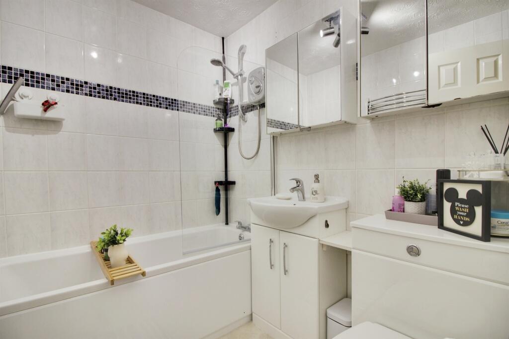 Additional image 13 of Wellington Drive, Welwyn Garden City