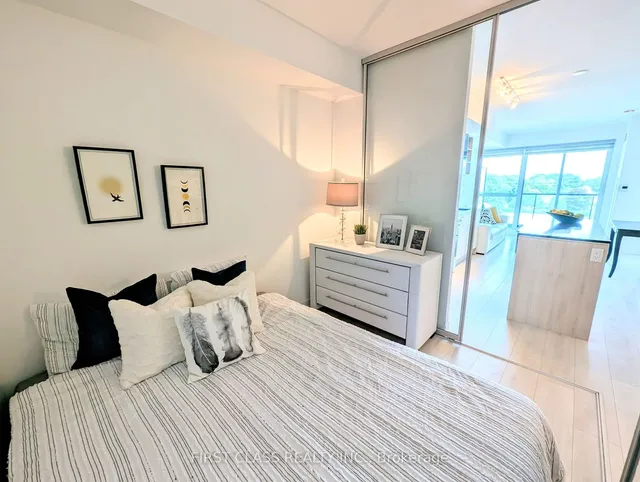 Additional image 14 of 31 Tippett Rd Unit 411