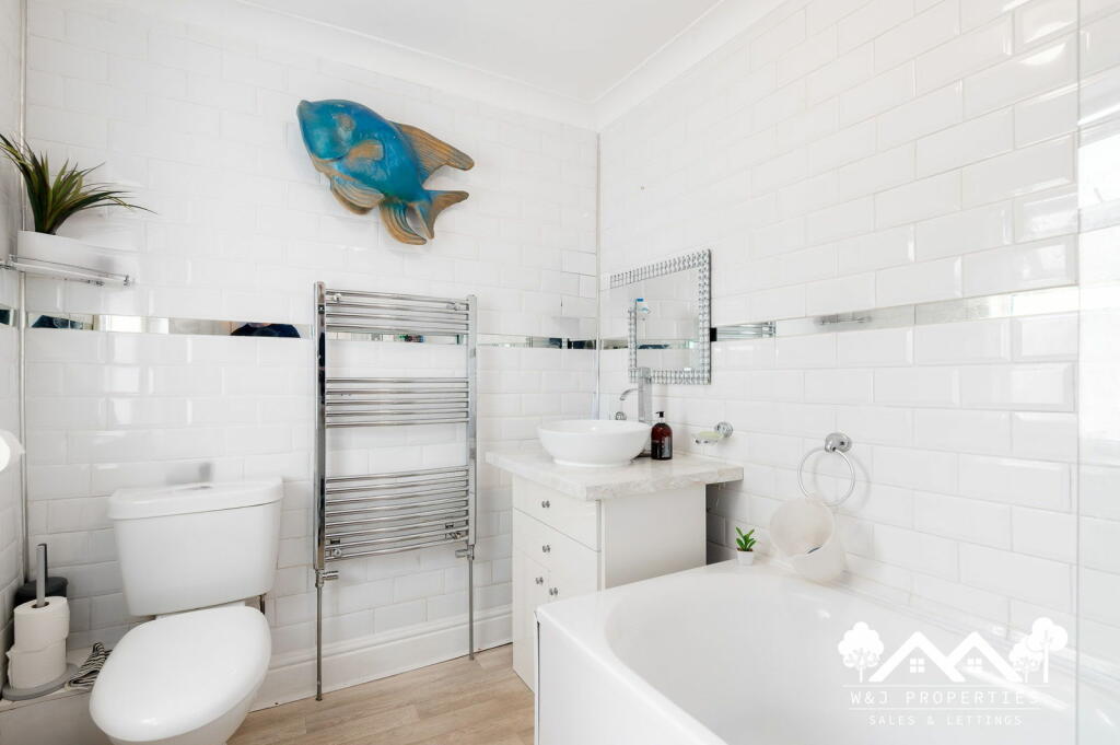 Additional image 30 of Blackburn Road, Darwen, BB3