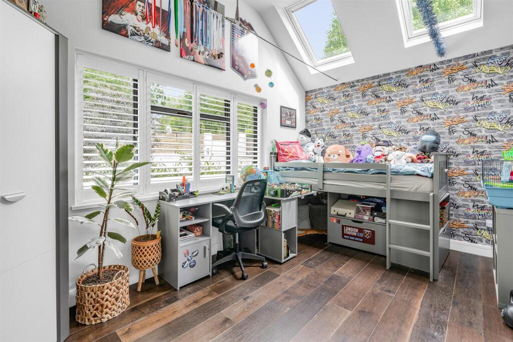 Additional image 15 of The Avenue, Welwyn