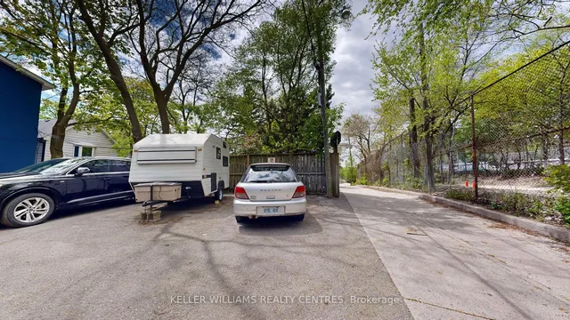 Additional image 25 of 10 Ivy Ave