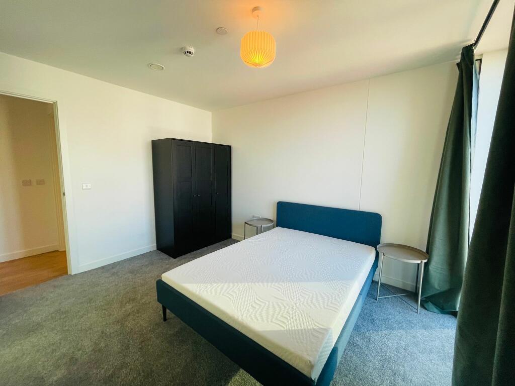 Additional image 5 of South Central, Essex Street, B5