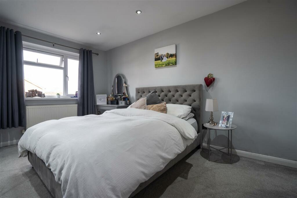 Additional image 9 of Willow Close, Tamworth