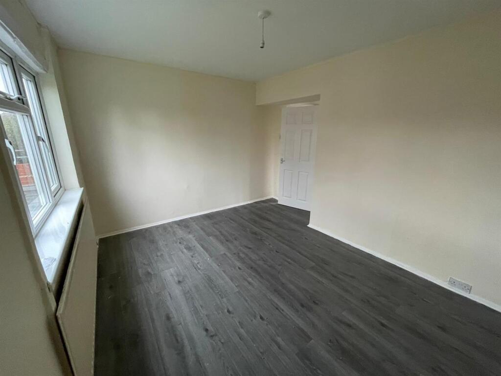 Additional image 4 of Kitwood Avenue, Dordon, B78 1PF