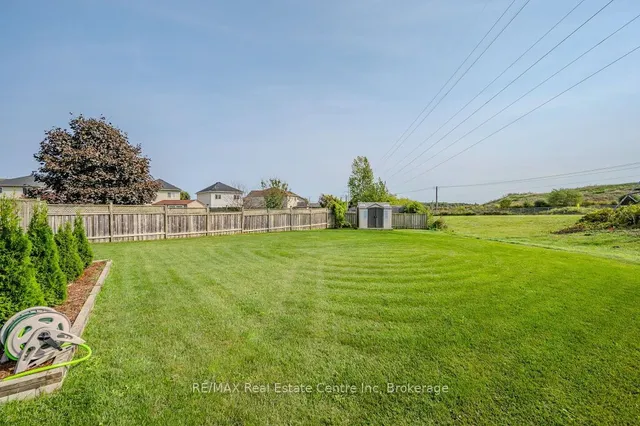 Additional image 29 of 128 Henhoeffer Cres