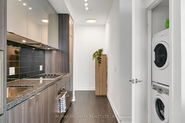 Additional image 19 of 125 Blue Jays Way St Unit 4608