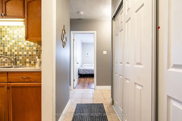 Additional image 9 of 10 WOODMAN Dr Unit 304