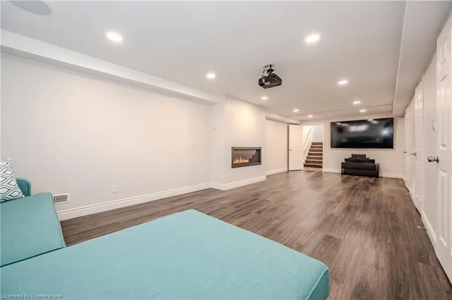 Additional image 35 of 201 Erinbrook Dr