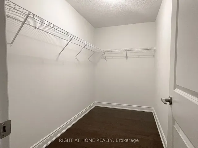 Additional image 17 of 38 Gladmary Dr