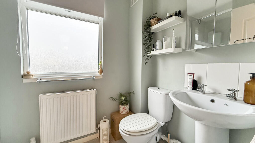 Additional image 15 of Langholm Avenue, Warminster