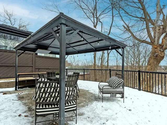 Additional image 27 of 120 Hadrian Dr