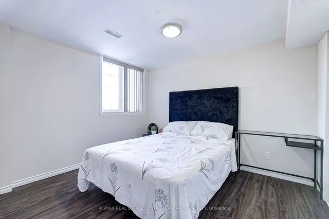 Additional image 35 of 15 Roundstone Dr