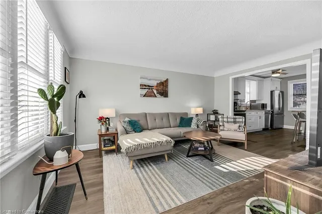 Additional image 5 of 291 Thayer Ave