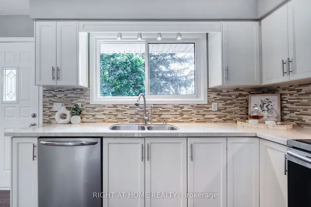 Additional image 14 of 470 John Frederick Dr