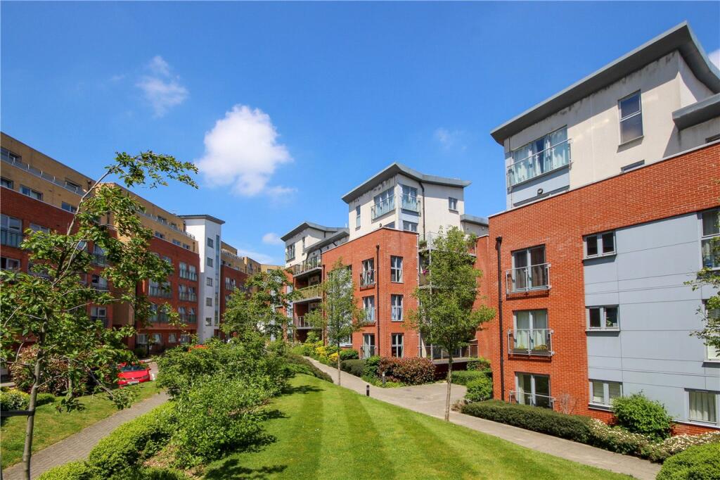 Charrington Place, St. Albans, AL1