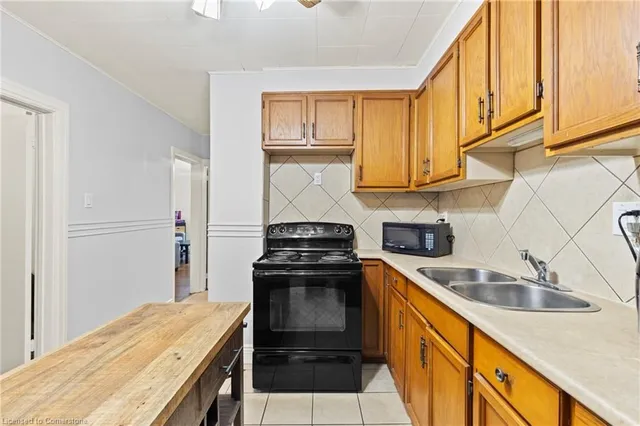 Additional image 13 of 150 Albany Ave